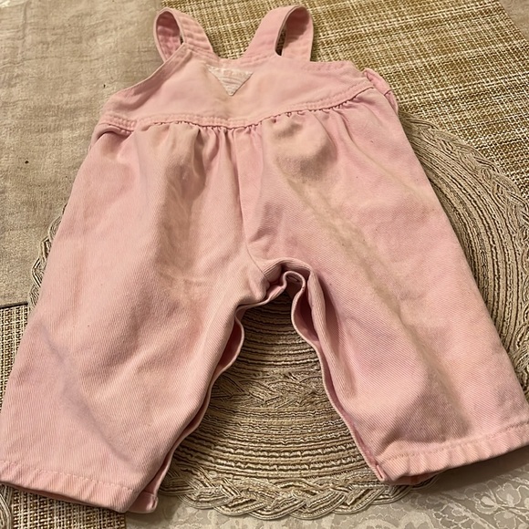 Oshkosh B'gosh Baby Girls Overalls Size 6 Months Pink in EUC with Snaps! - Picture 4 of 5